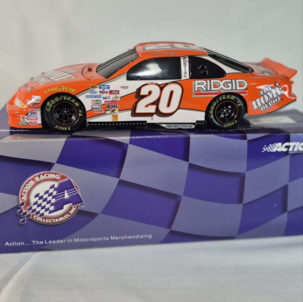 Tony Stewart #20 Home Depot 1999 Pontiac (Rookie Car), Action Limited Edition